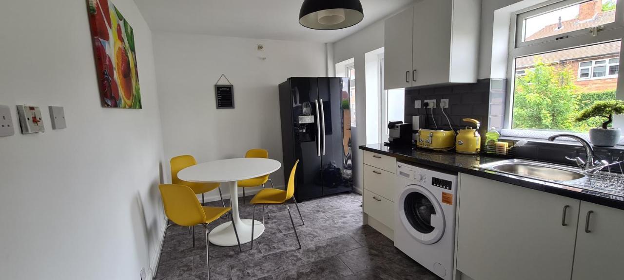 Cosy 3-Bedroom House In Aspley Nottingham Eksteriør billede