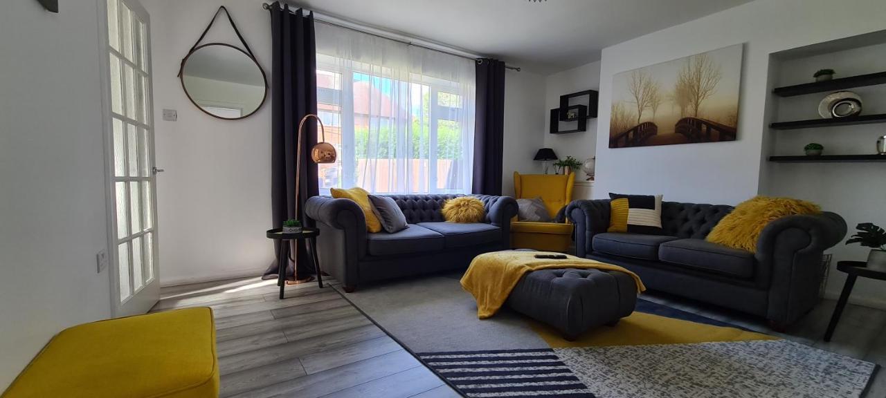 Cosy 3-Bedroom House In Aspley Nottingham Eksteriør billede